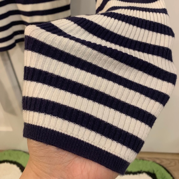 Stripe sweater - Picture 3 of 4